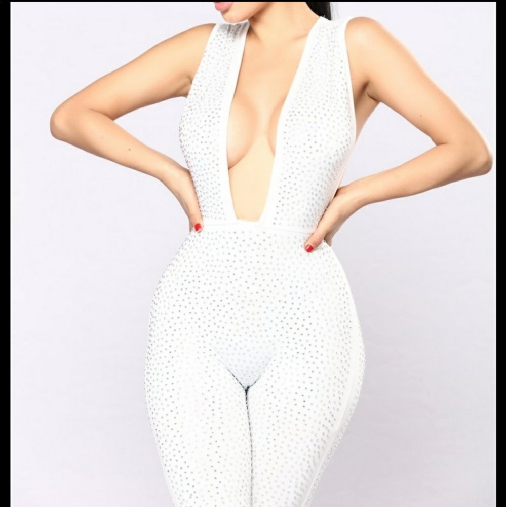 NWT BREAK OF DAWN RHINESTONE WHITE JUMPSUIT FN